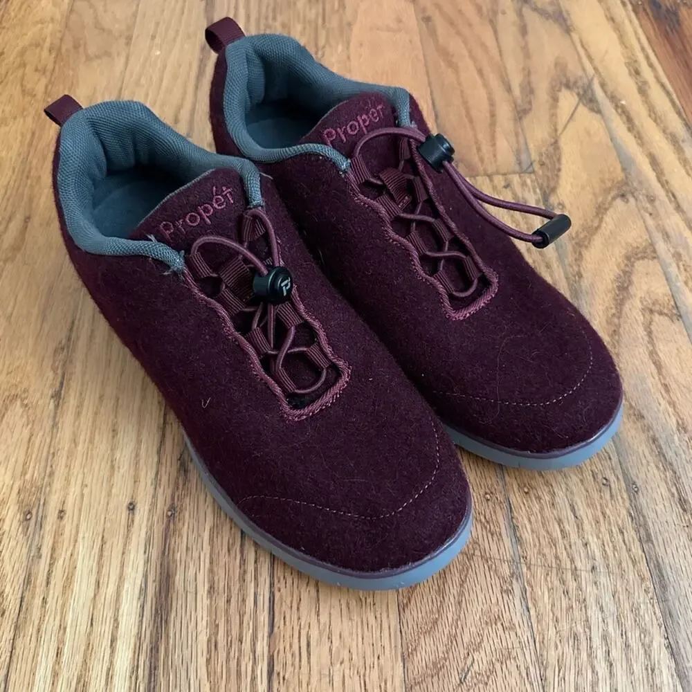 Propert Travel Fit Burgundy Sneakers Size 6.5
